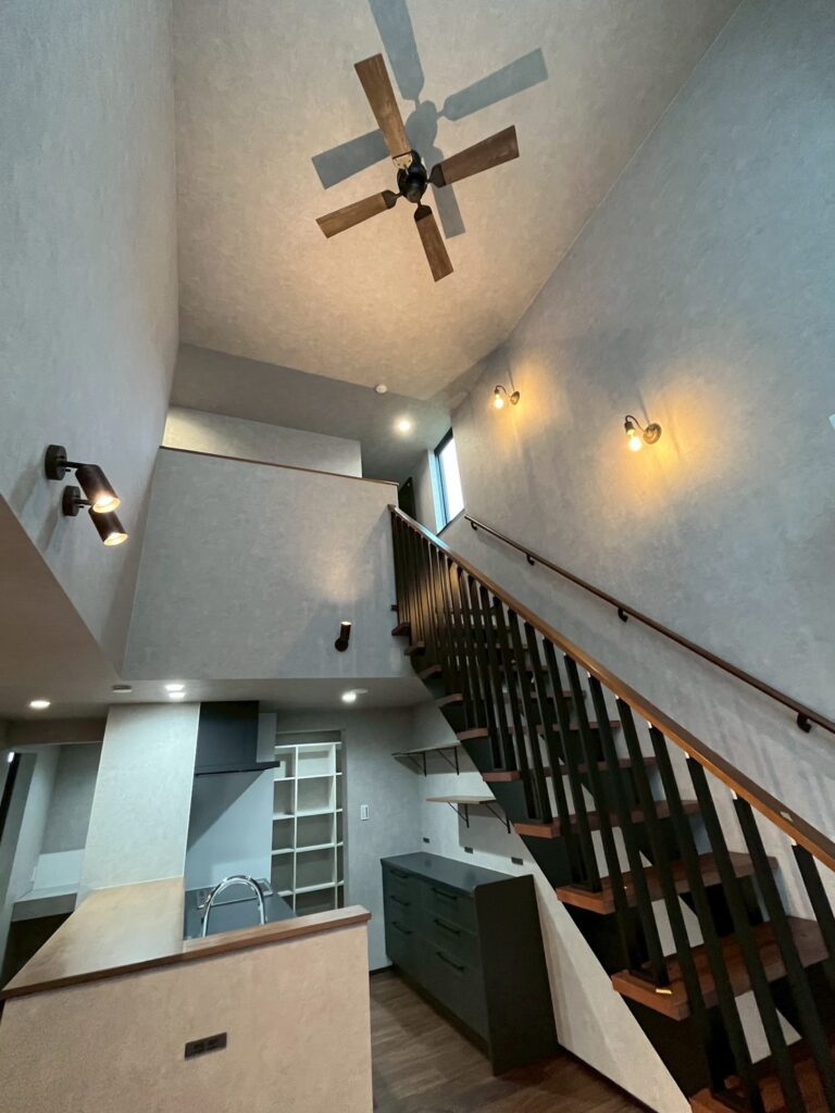 居住中つき新築時の内装写真になります