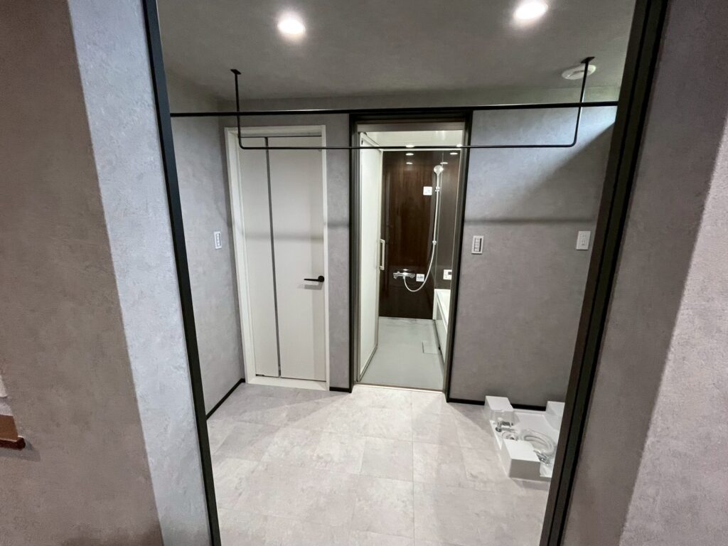 居住中つき新築時の内装写真になります