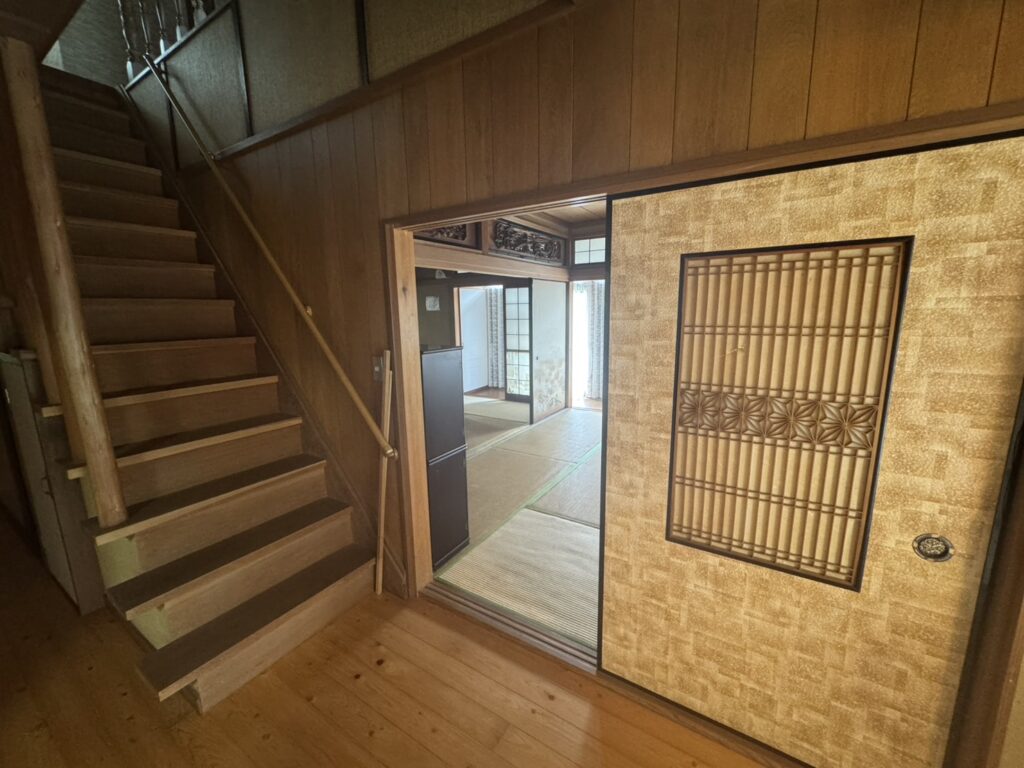 1F階段ホール 1F階段ホール