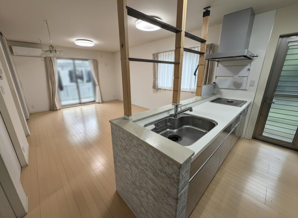 ※居住中につきCG生成にて室内家財を削除しています