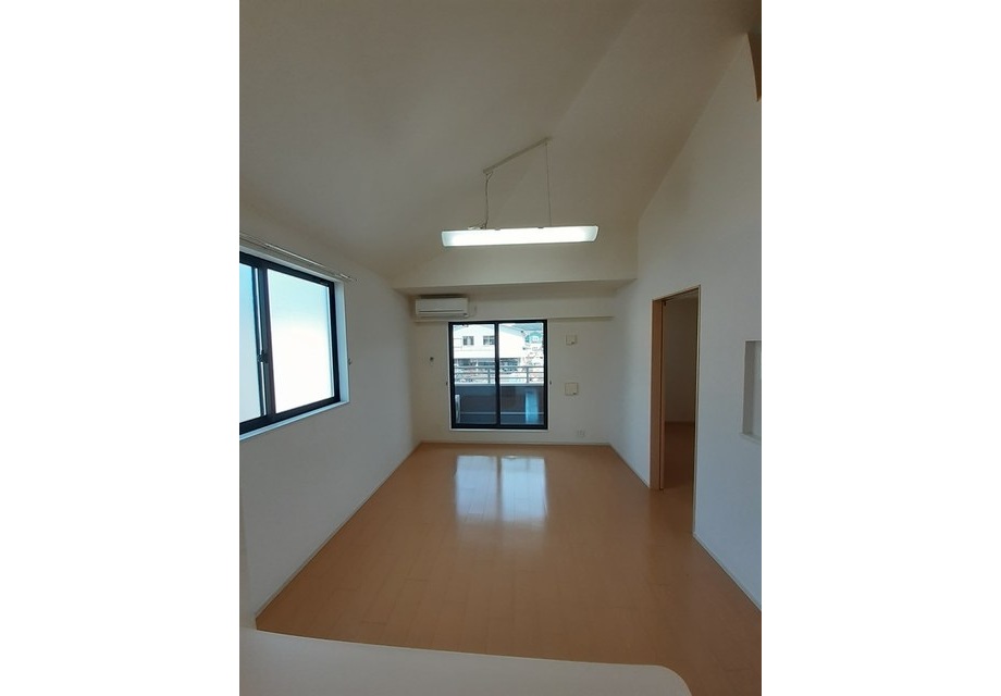 ジュネス岡崎 206号室 画像3