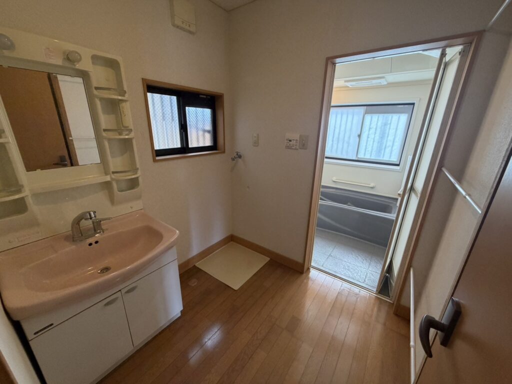 大内ガレージ付き中古住宅 画像27 大内ガレージ付き中古住宅 画像27