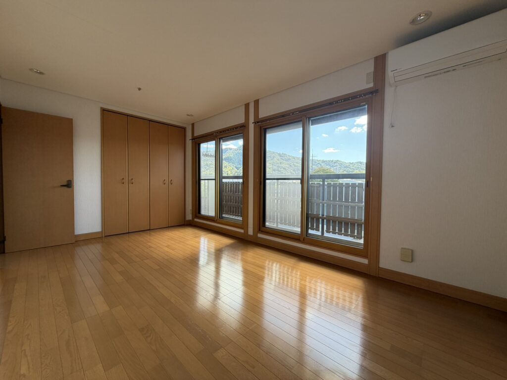 大内ガレージ付き中古住宅 画像29 大内ガレージ付き中古住宅 画像29